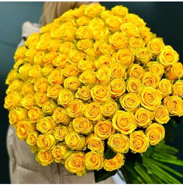 101 жовта троянда