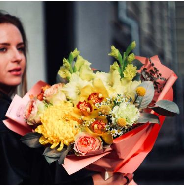 Букет із хризантем та орхідей &quot;Бабине Літо&quot;