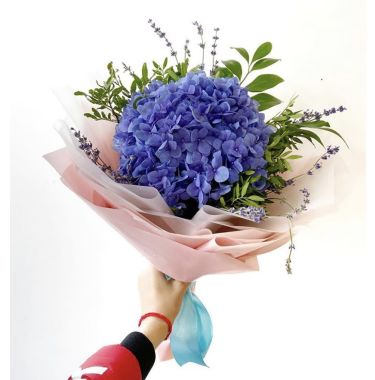 Букет з блакитної гортензії та лаванди &quot;Хмаринка&quot;