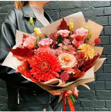 Осінній букет з хризантемою &quot;Куеркус&quot;