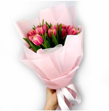 Букет 15 півоноподібних тюльпанів &quot;Ассен&quot;