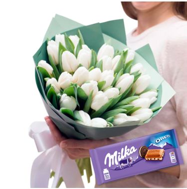 Білі тюльпани та Milka
