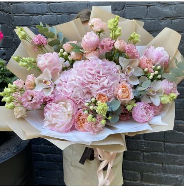 Букет з орхідей та гортензій &quot;Потаємна мрія&quot;