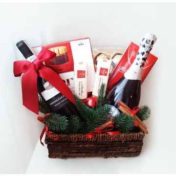 Подарунок на новий рік із цукерок «Ferrero Rocher» з Martini Asti "Під ялинку"