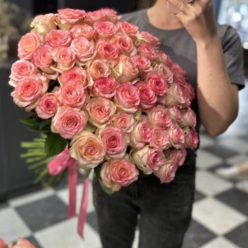 51 троянда Джумілія