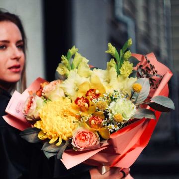 Букет із хризантем та орхідей &quot;Бабине Літо&quot;