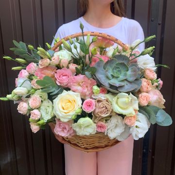 Кошик квітів &quot;Пишний бал&quot;