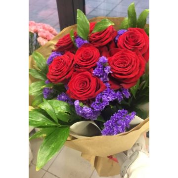 Букет з 7 троянд "Афіна"