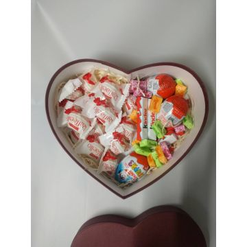 Sweet box із солодощами &quot;Кіндер&quot;