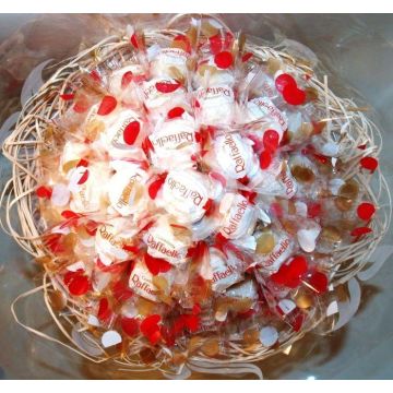 Букет із цукерок "Рафаелло"