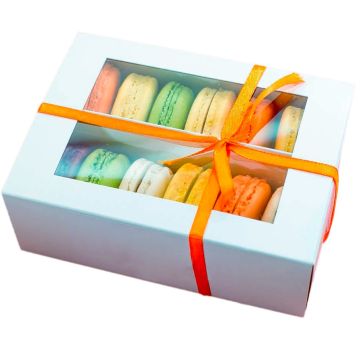 Sweet box із макарунами "Ласунка"