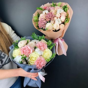 Букети із гвоздик та бавовни "Зефірки"