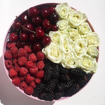 Sweet box с фруктами и цветами Фруктовый сад