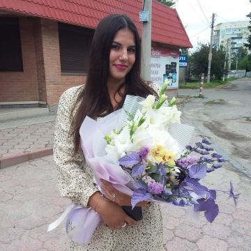 Летний букет Мальва